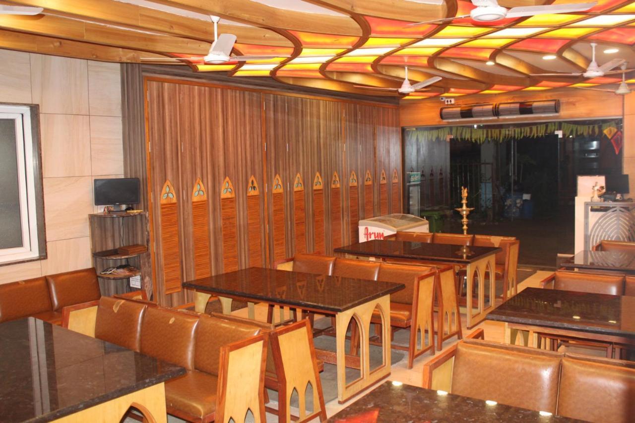 Annai In Saravana Bhavan Fine Stay And Restaurant Velankanni Esterno foto